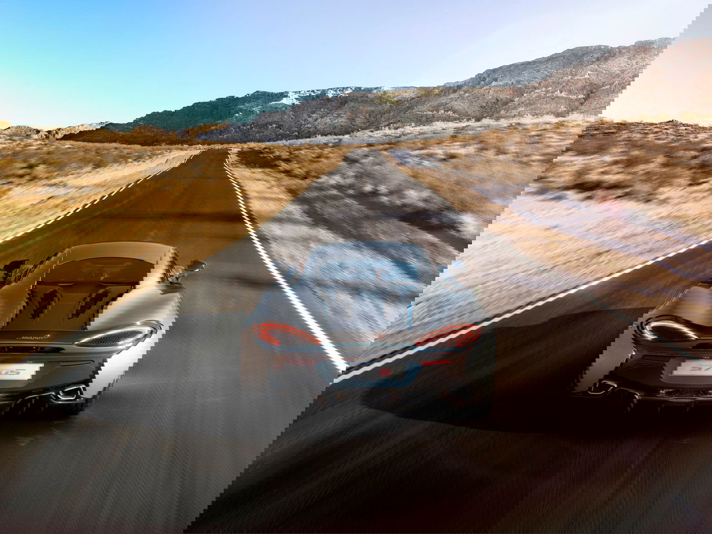 נעים להכיר: רכב הספורט מקלארן 570S