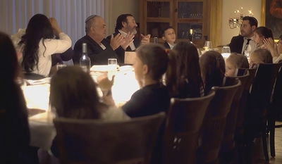 גד אלבז מציג: 'מה נשתנה' משפחתי