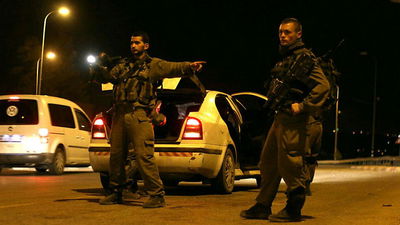 מחסומים באזור חברון, הערב