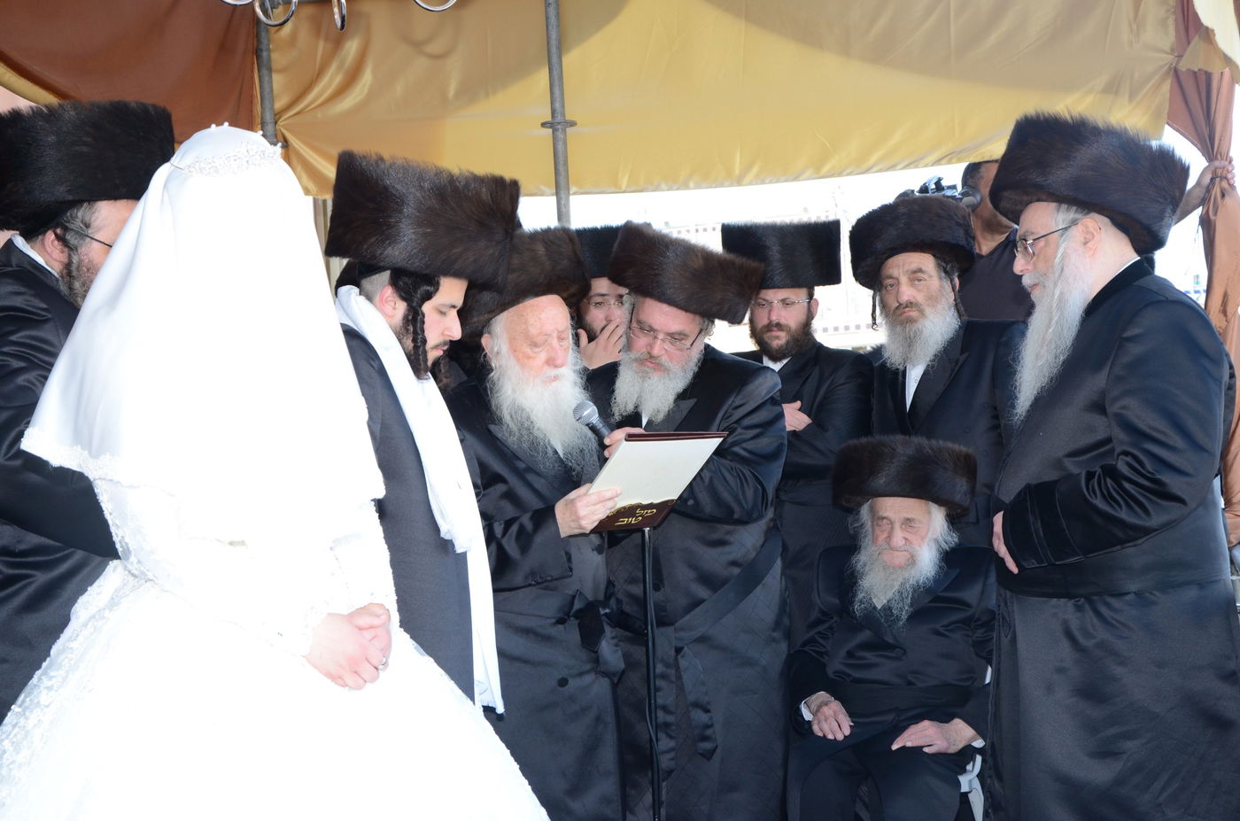 גלריה: מראות מחייו של מרן רבי שמואל הלוי וואזנר זצוק"ל