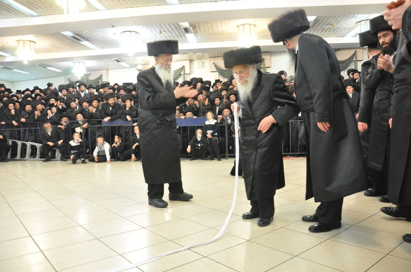 גלריה: מראות מחייו של מרן רבי שמואל הלוי וואזנר זצוק"ל