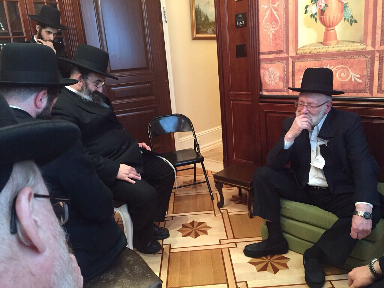 פטירת הרב וואזנר: הבן מניו יורק הספיק להתאבל לפני כניסת החג