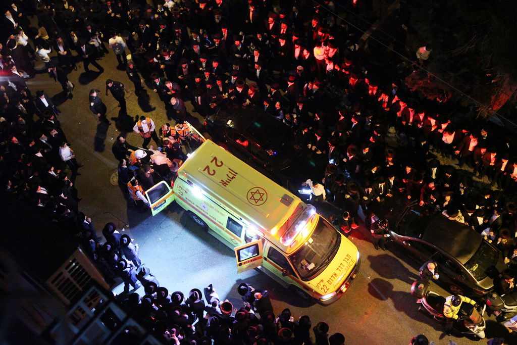 גלריה: כמאה אלף איש ליוו את מרן הגר"ש וואזנר למנוחות