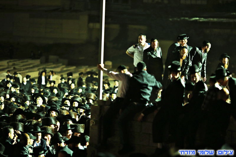 רגעי קבורתו של מרן רבי שמואל הלוי וואזנר זצ"ל