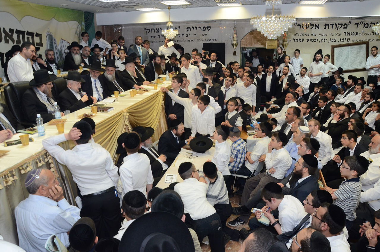 'הקבלת פני רבו' אצל הגר"מ מזוז • גלריה