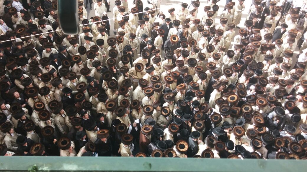 אלפים השתתפו בהלוויתו של  החתן יצחק סאמט ז"ל