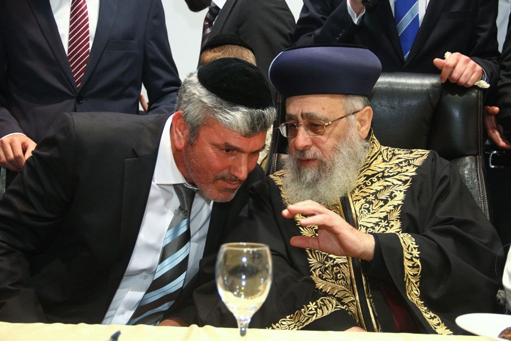 יו"ר ש"ס אריה דרעי חוגג את המימונה • תיעוד