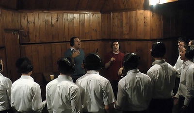 הצצה: יוסף חיים שוואקי בהקלטות לקראת אלבום חדש