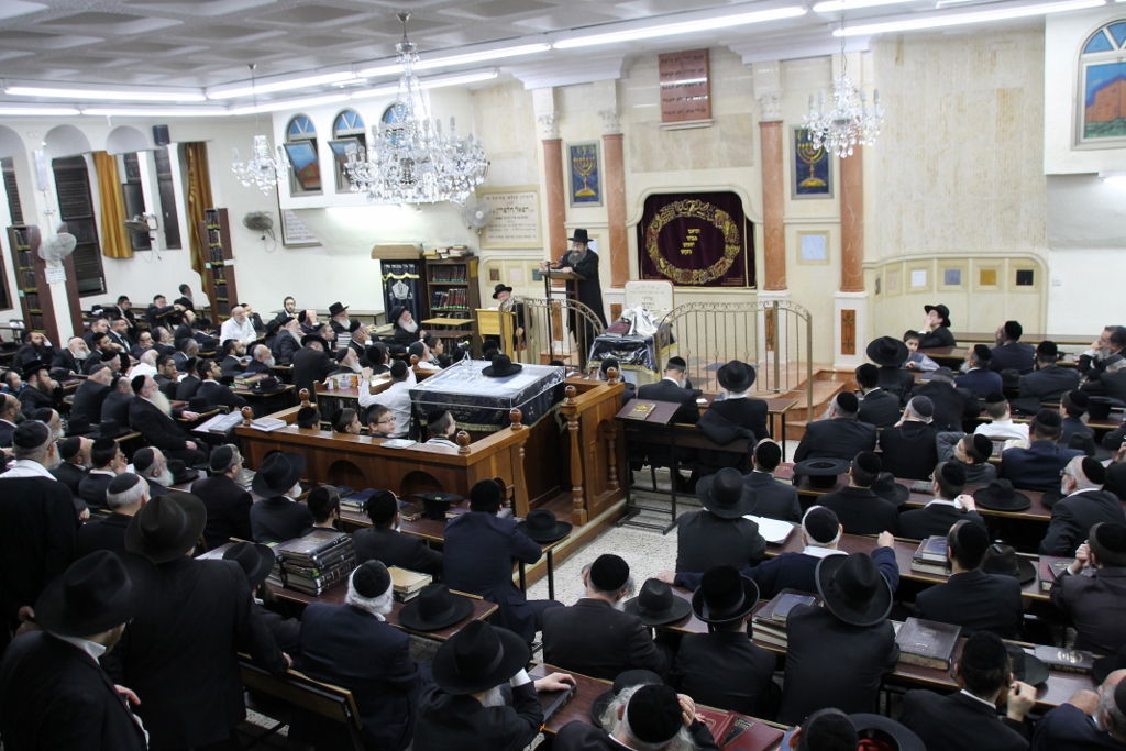 תיעוד: עצרת מספד לגדולי ישראל שהלכו לעולמם