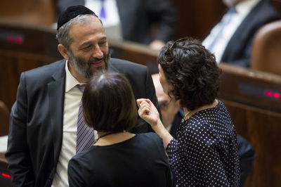 זנדברג, גלאון והשר בעתיד אריה דרעי