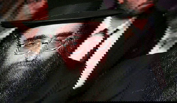 הרב פינטו בדמעות: תעטפו את גופתי במה שכתבו נגדי