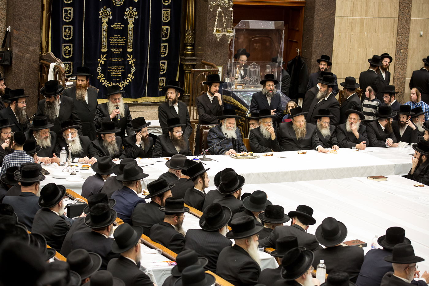 תיעוד: טיש יארצייט בבאבוב לבעל ה'דברי חיים' מצאנז