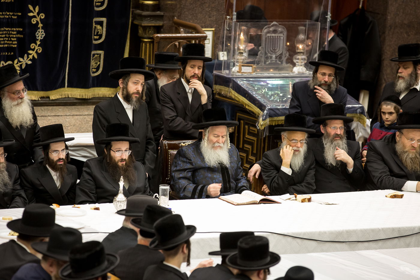 תיעוד: טיש יארצייט בבאבוב לבעל ה'דברי חיים' מצאנז