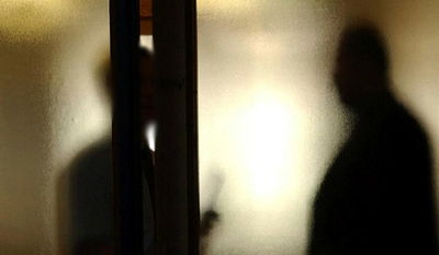 תושב אלעד נחשד בתקיפת ילד בתפילה - ונעצר בשבת