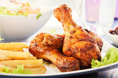 שוקי עוף עסיסיות ומתקתקות בתנור