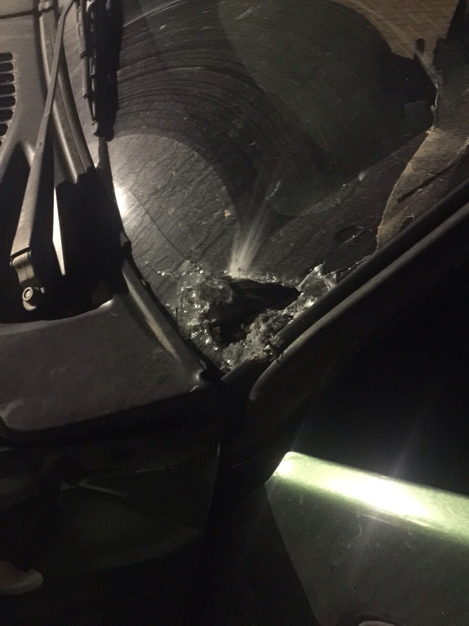 קבר יוסף: רכב ישראלי נרגם באבנים