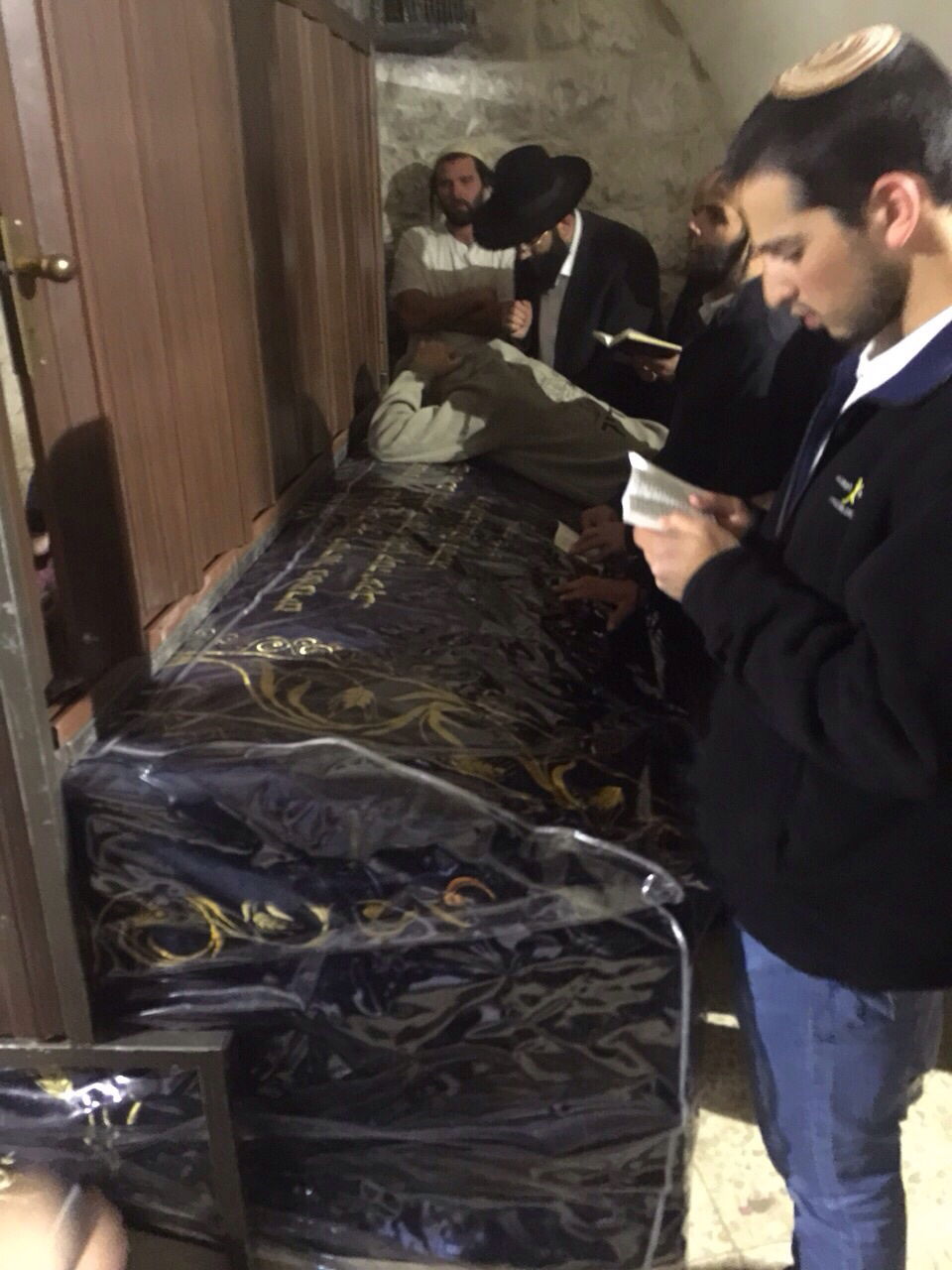 קבר יוסף: רכב ישראלי נרגם באבנים