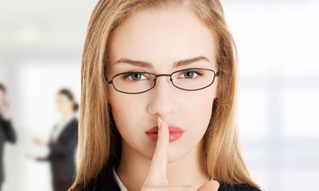 פאסיב אגרסיב - אלימות השתיקה