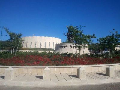 הכניסה לבית העלמין