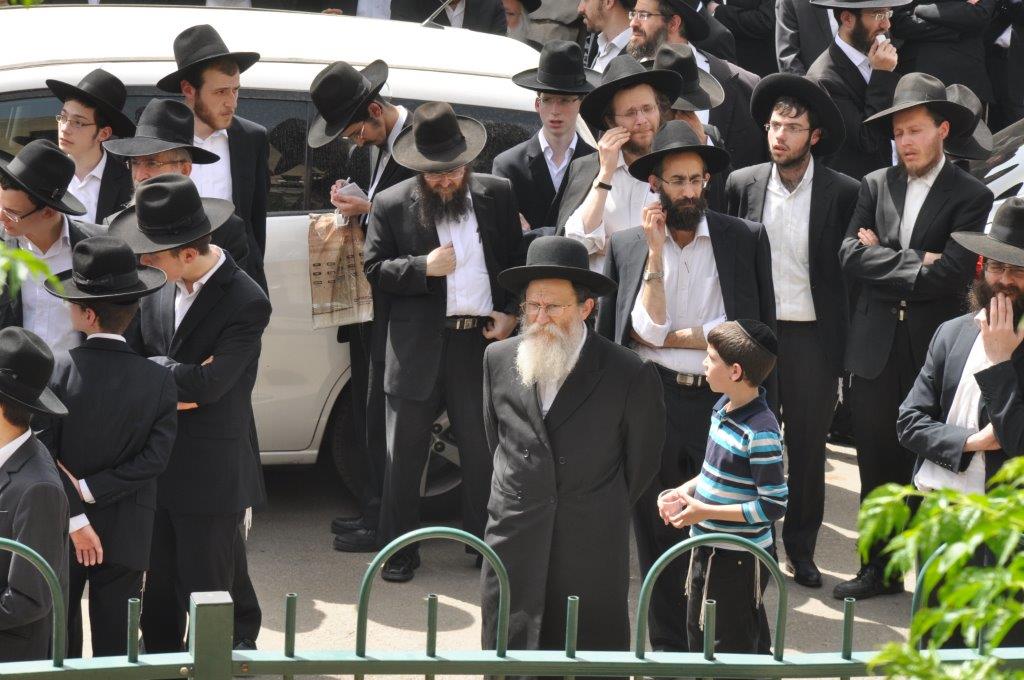 צפו בגלריה: אלפים ליוו את הרבנית אלישבע כהנמן למנוחות