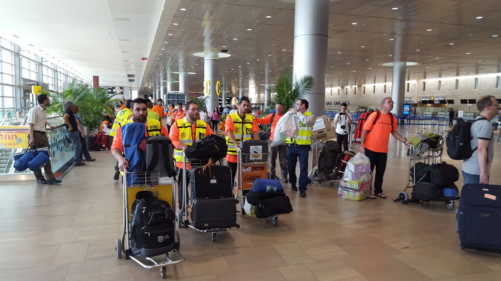 משלחת זק"א ואיחוד הצלה נחתה בנאפל