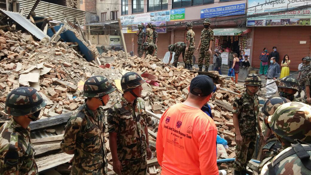 216 ישראלים מנפאל נחתו בנתב"ג, מספר "מנותקי הקשר" ירד ל-11