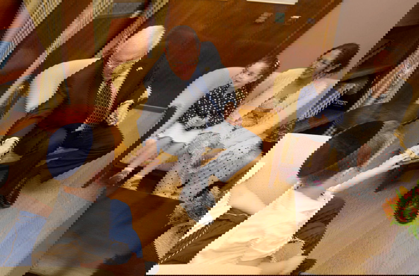 תיעוד: ילדי שליחי חב"ד בנפאל התארחו במשכן הנשיא