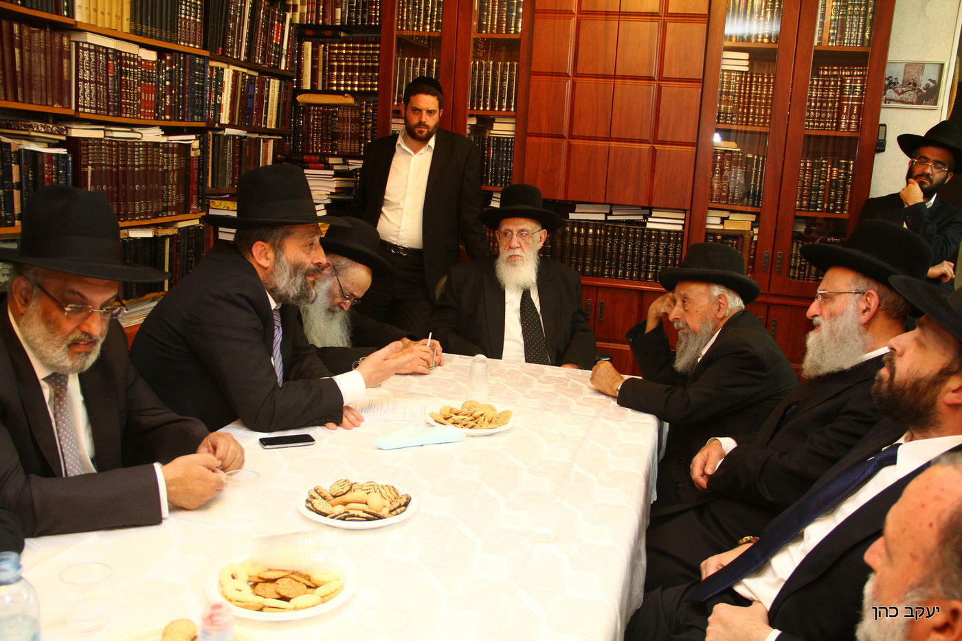 תיעוד: מועצת חכמי התורה אישרה את ההסכם הקואליציוני