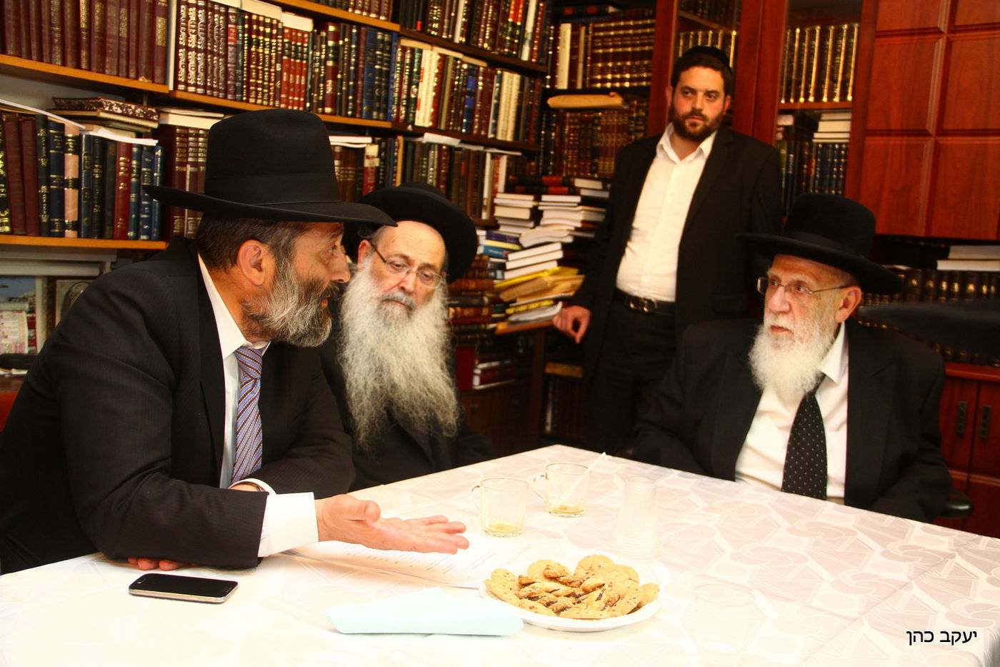 תיעוד: מועצת חכמי התורה אישרה את ההסכם הקואליציוני