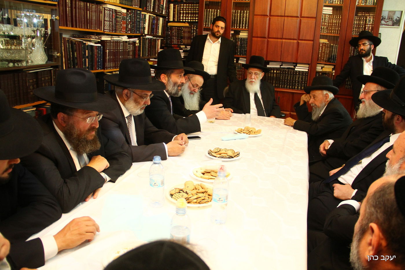 תיעוד: מועצת חכמי התורה אישרה את ההסכם הקואליציוני