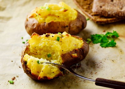 תפוחי אדמה ממולאים באפייה כפולה