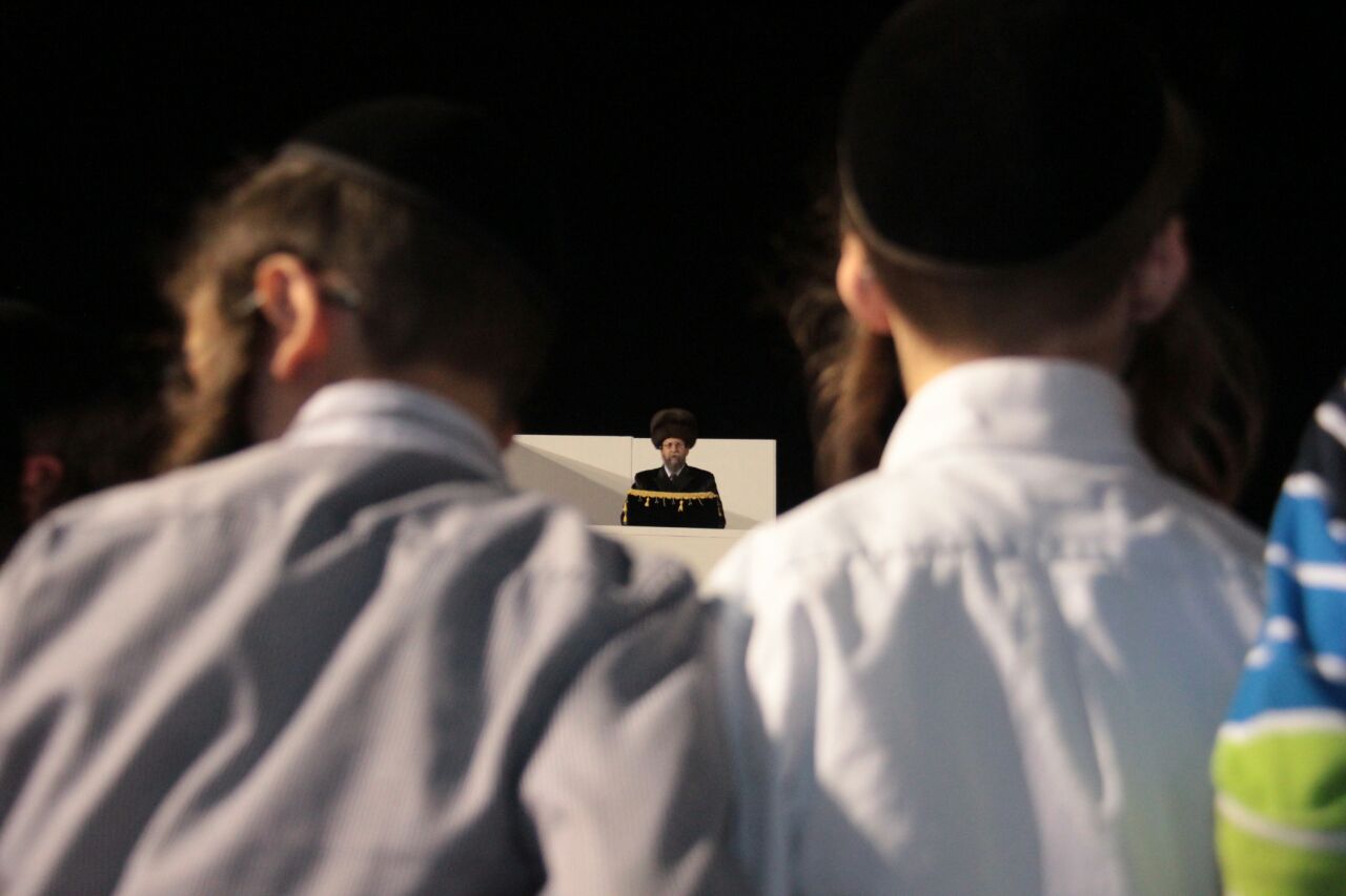 ההדלקה והריקודים: גלריה מהמדורה של חסידות בויאן