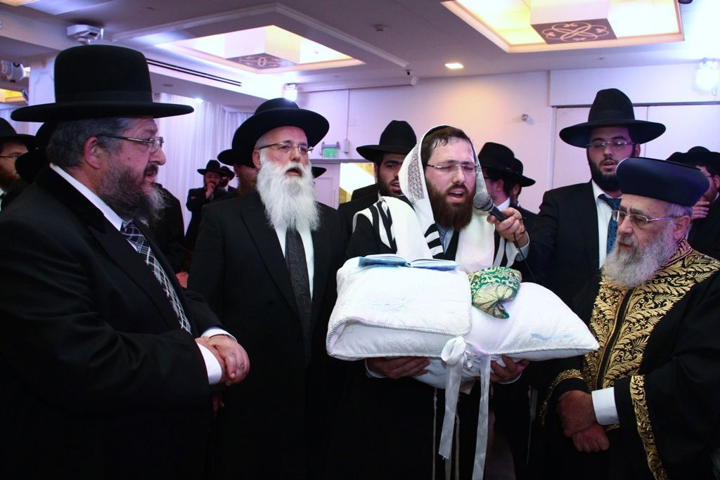 תיעוד: ברית לנכדו של הרב יהודה דרעי