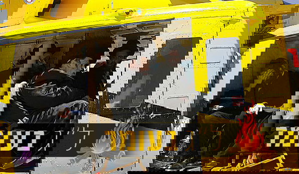 האדמו"ר מתולדות אברהם יצחק במסוק בדרך למירון • תמונות