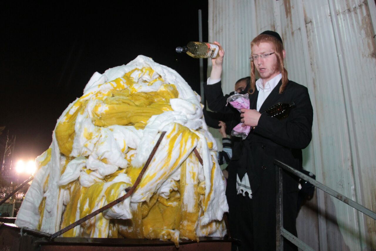 רבבות חוגגים ומתפללים בציון הרשב"י • תיעוד ענק