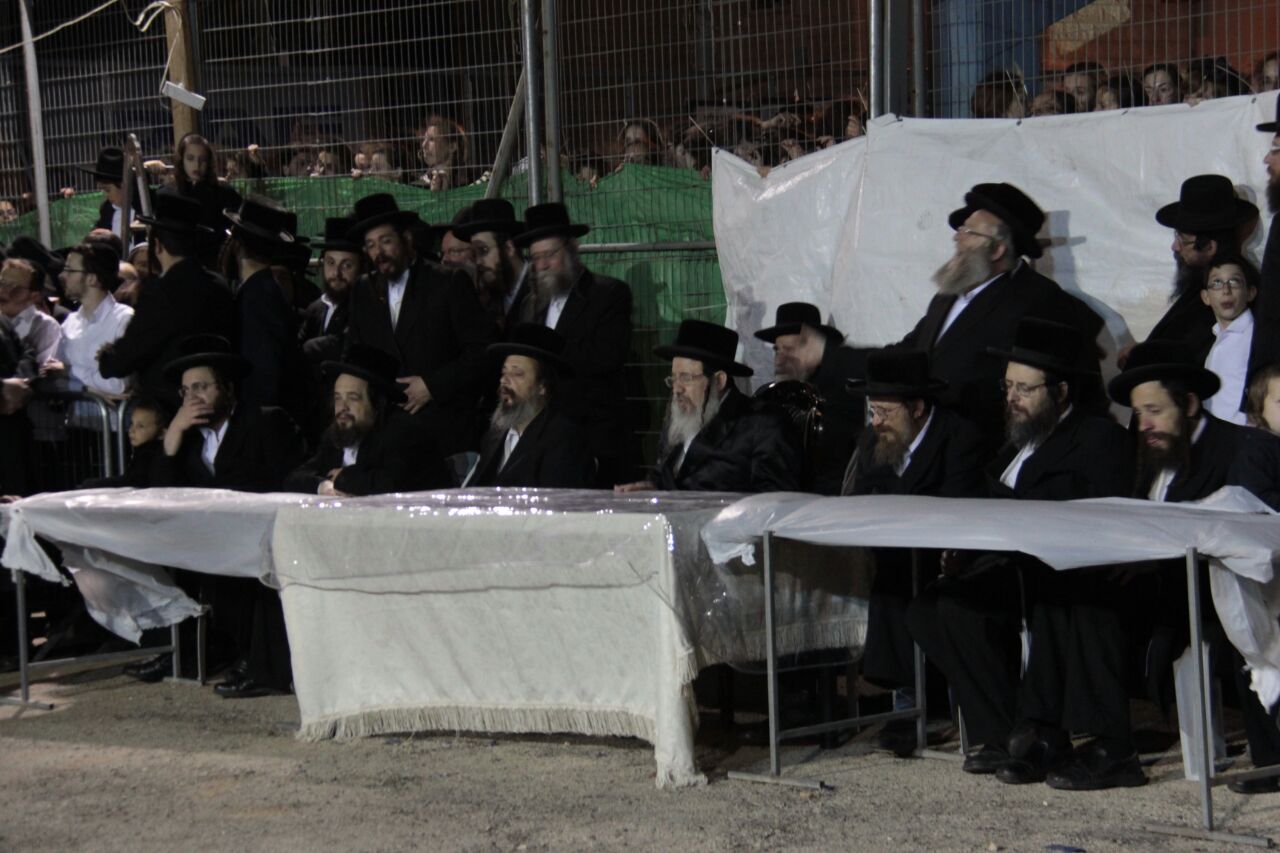 רבבות חוגגים ומתפללים בציון הרשב"י • תיעוד ענק