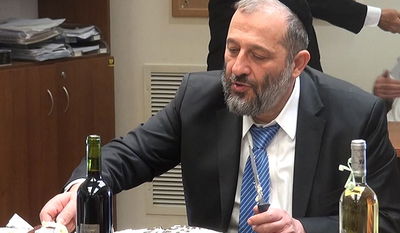 היום יום הולדת: כך חגגה ש"ס עם ח"כ ועקנין ואזולאי • וידאו