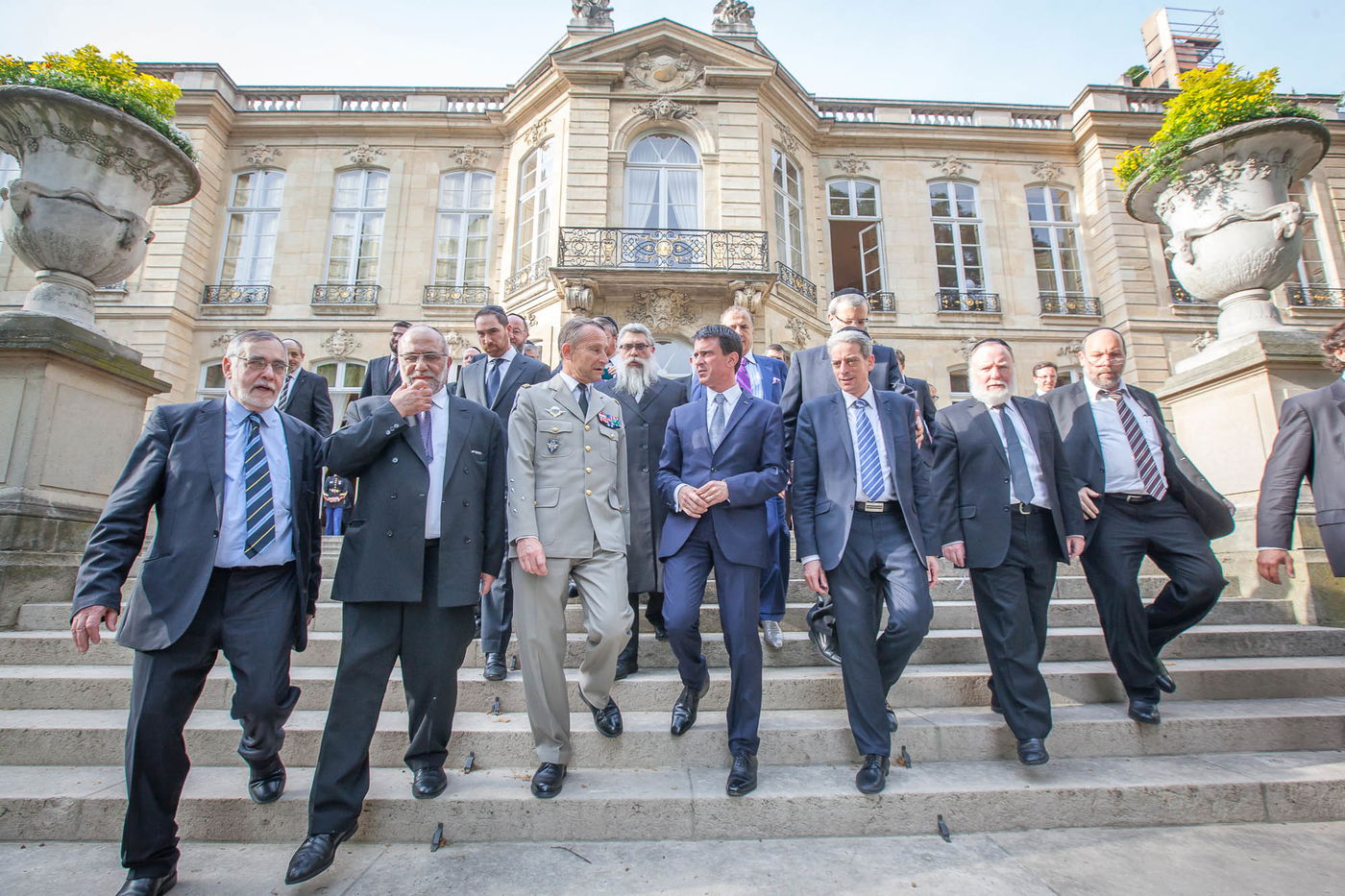 ר"מ צרפת מנואל ואלס: "אי אפשר לתאר את צרפת ללא היהודים"