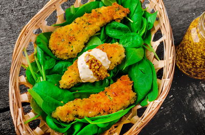 שניצל בציפוי מתובל. בהמשך: עוד 3 ציפויים נהדרים