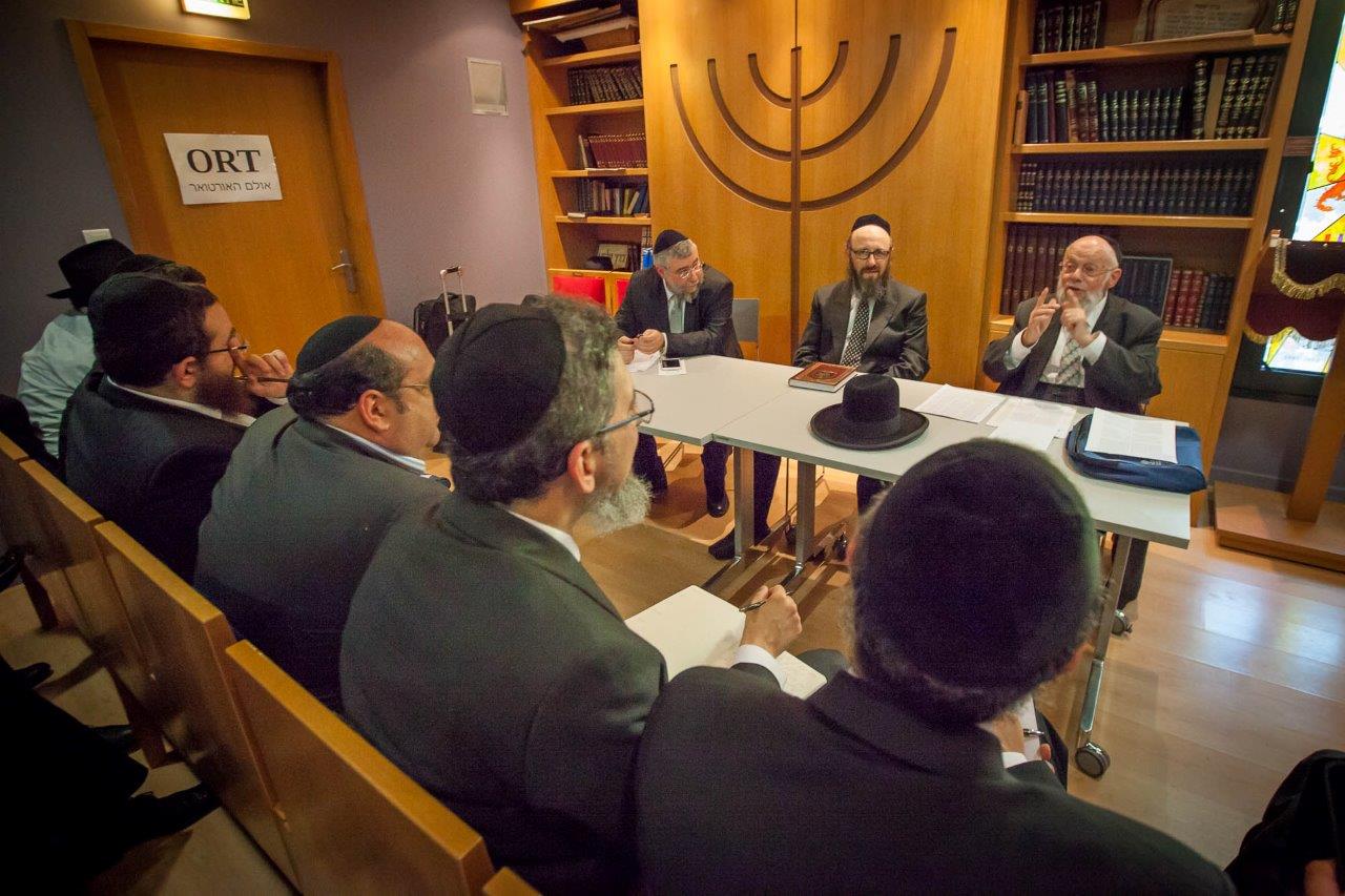 סגן נשיא הפרלמנט האירופי: "נמשיך לבלום כל חקיקה נגד זכויות היהודים"