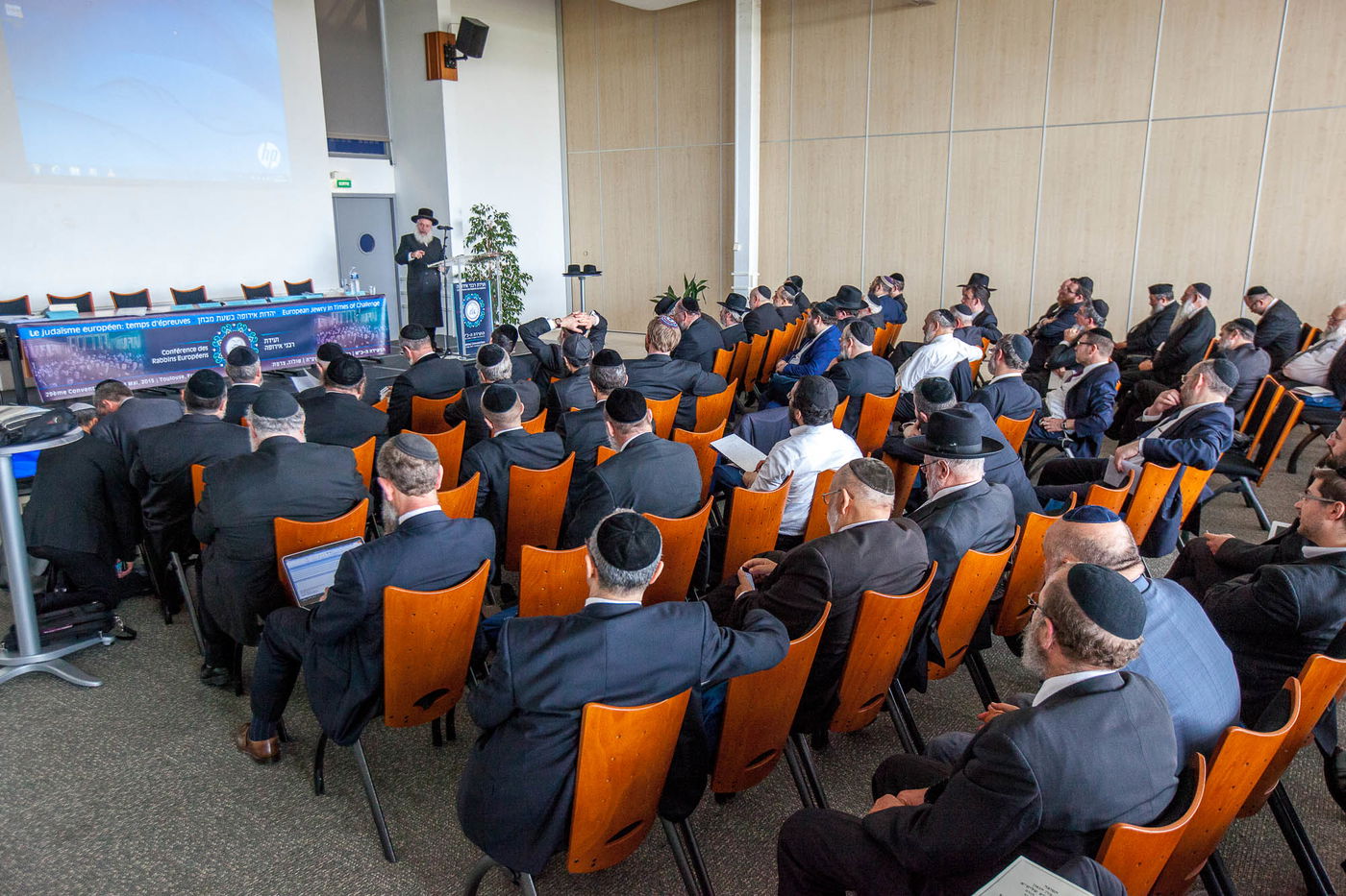 נשיא ועידת רבני אירופה: "יש שיתוף פעולה עם האיחוד האירופאי"