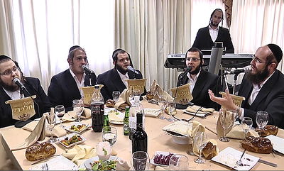 מקהלת 'מלכות' שרה: "אל הנער הזה התפללתי" • צפו