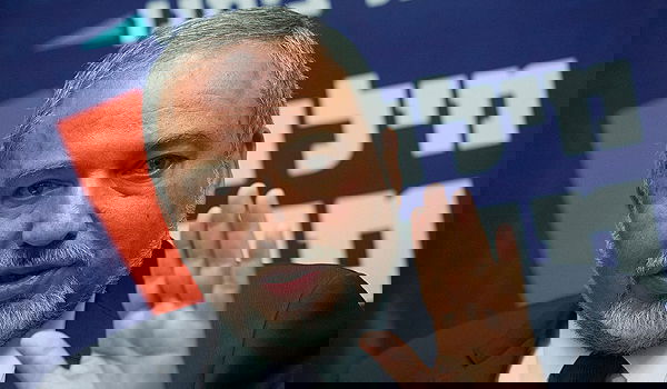 מחאה ברשת: "ליברמן, תחזור לממשלה"