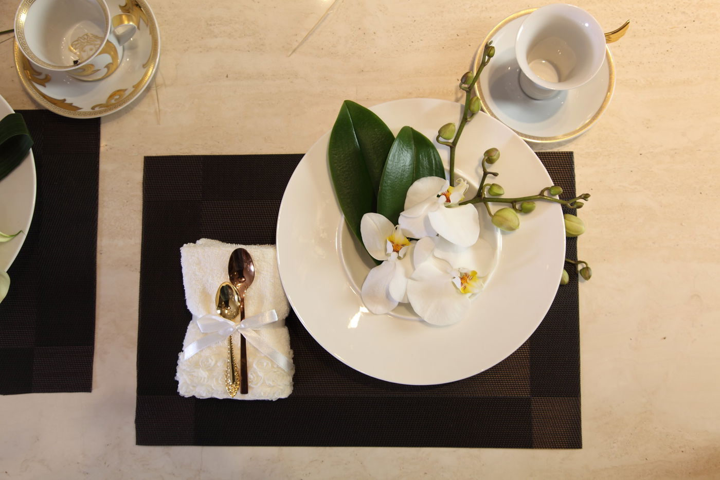 הפקה מיוחדת: מסדרים שולחן לחג