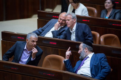 דרעי וכחלון