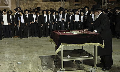 הגרב"מ אזרחי בכותל