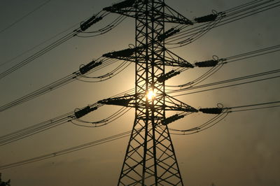 בגלל השרב: חברת החשמל לא תנתק חייבים