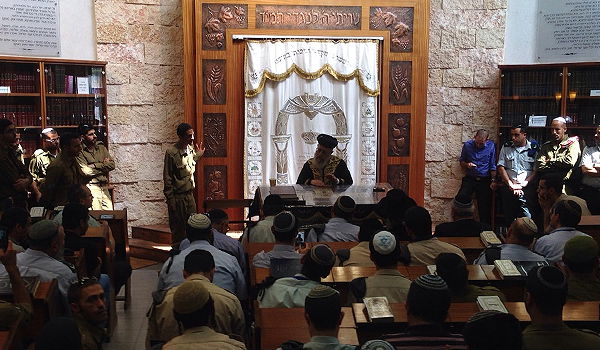 הגר"י יוסף מוסר שיעור בקריה בתל אביב