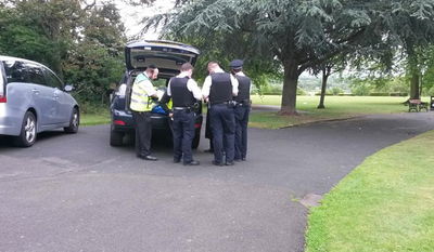 רעול פנים ניסה לשדוד יהודי בפארק ונלכד על ידי מתנדבים חרדים