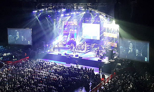 יעקב שוואקי בהופעה